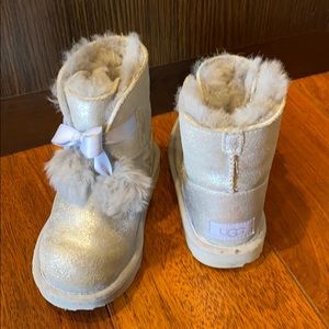 Authentic Uggs Silver Size US 12